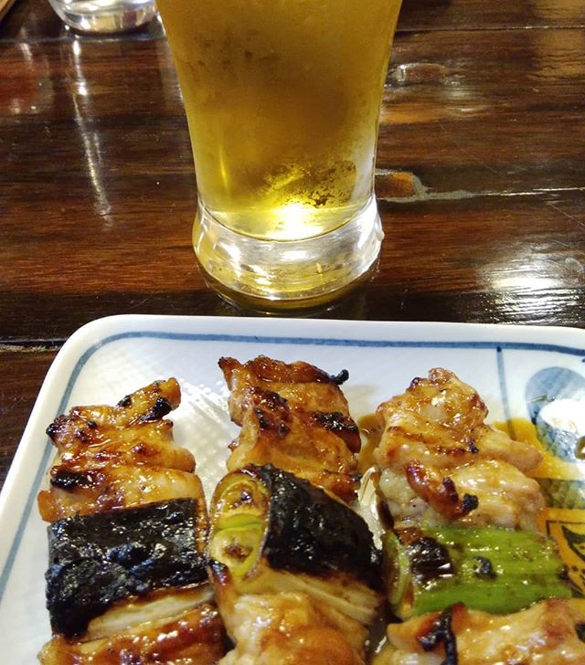 仕事少し遅くなったので焼き鳥へ生ビール！でグビィ今日も一日頑張った！#福山神辺 #焼き鳥#生ビール