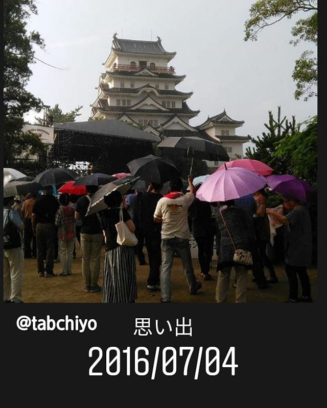 この日は確か福山城で世良公則さんとつるの剛士さんのコンサートがあったと記憶　雨は間もなくやみました#福山神辺#３年前のコンサート