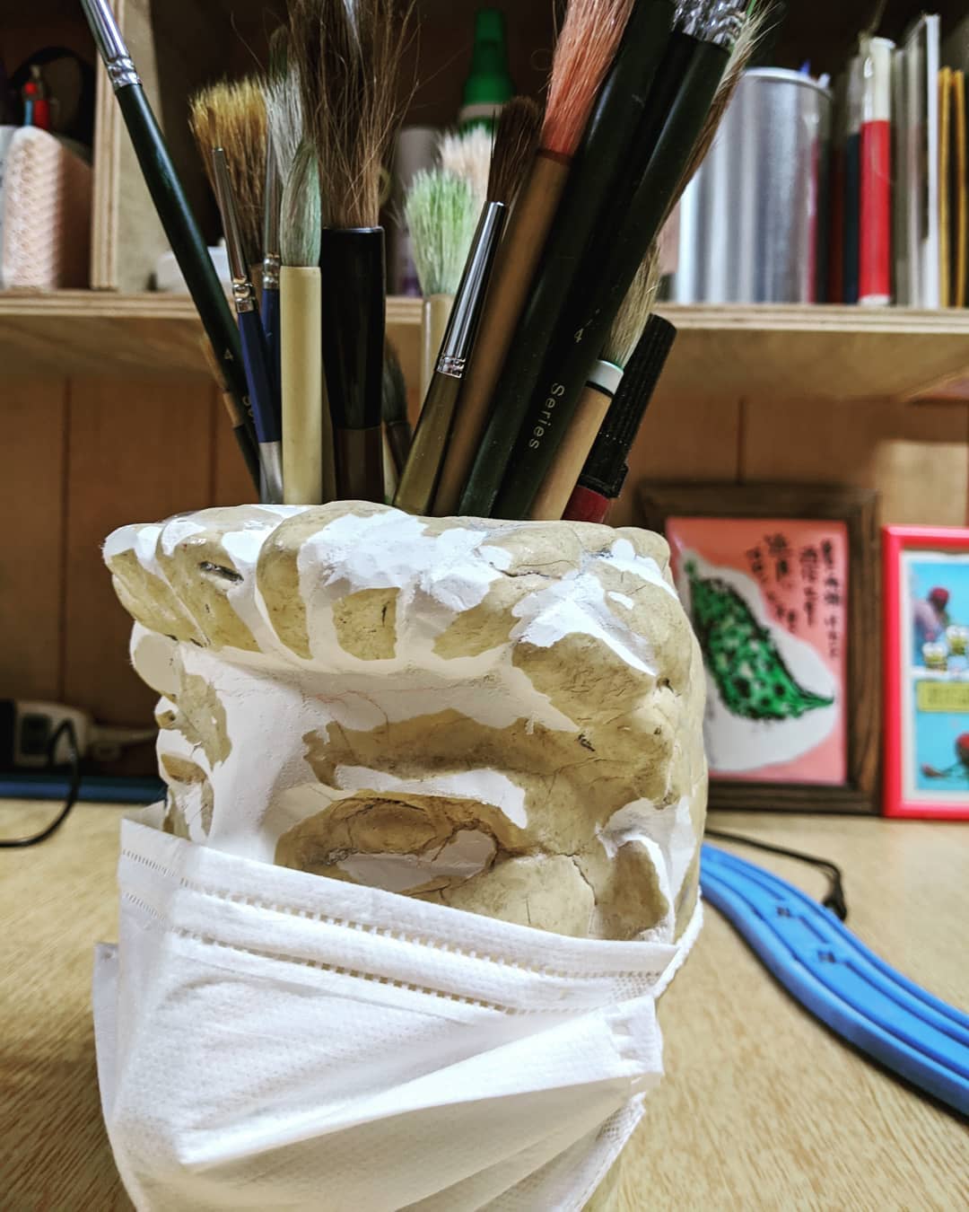 昔の父ちゃんの作品少し手直ししたようですマスクもしました#福山神辺 #昔のペンたて#整形した#コロナ